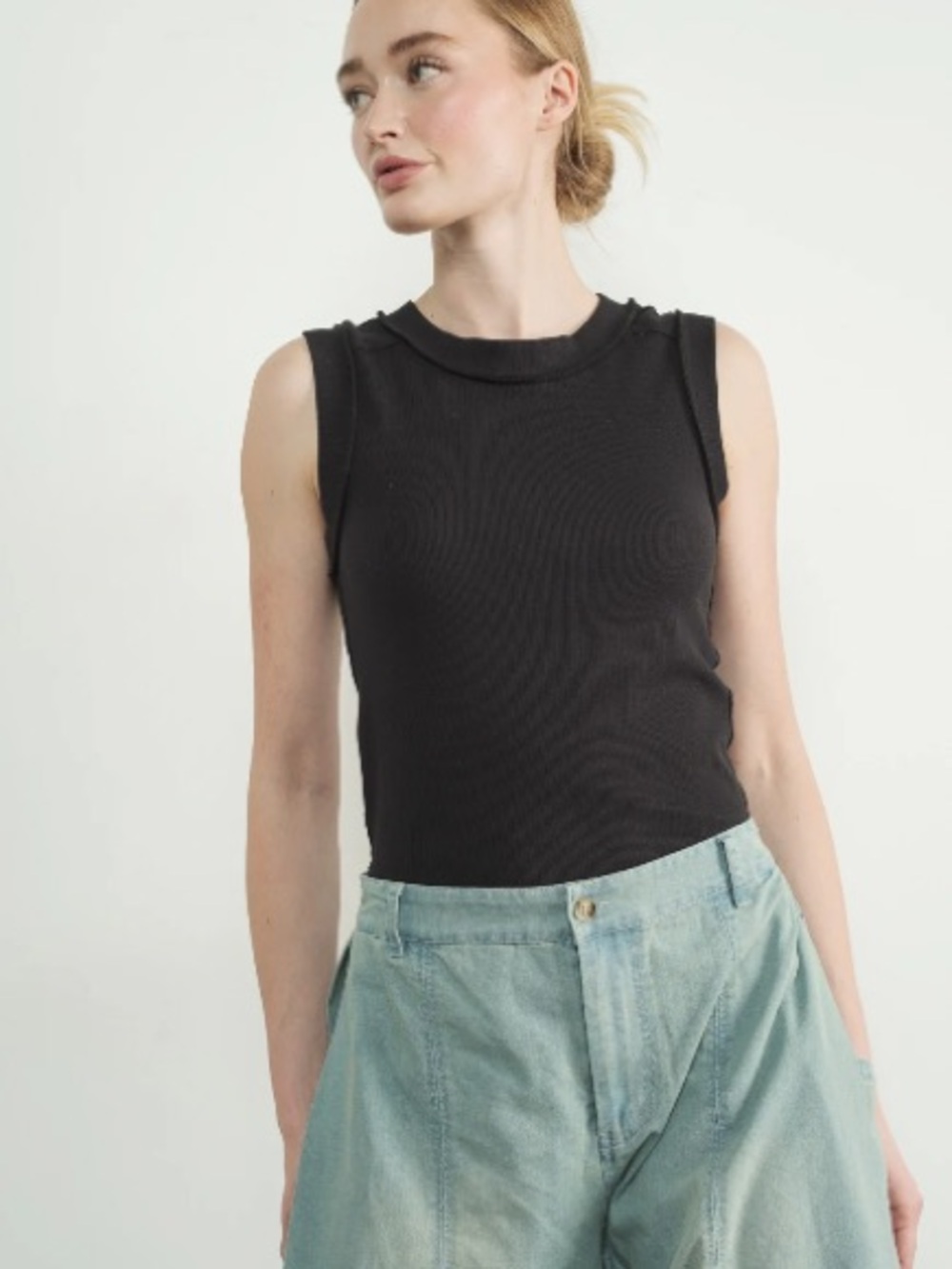 Aaron & Amber‎ Nina Tank Black Ribbed Exposed Seam Y2K Grunge Soft Goth Top M